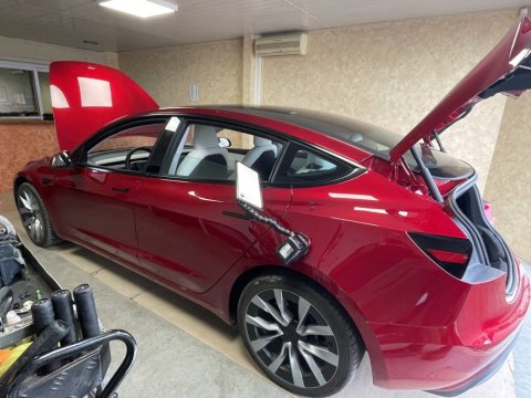 Débosselage sans peinture TESLA 